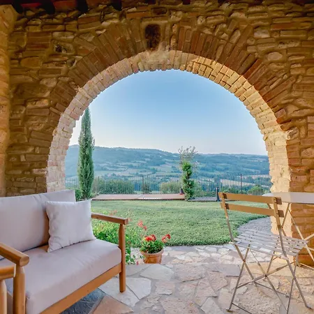 Villa Destino Italy, Umbria Tuscany Boarder