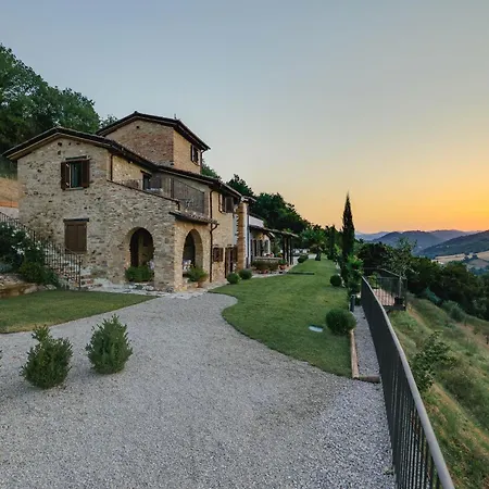 Destino Italy, Umbria Tuscany Boarder