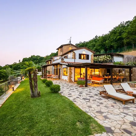 Destino Italy, Umbria Tuscany Boarder *