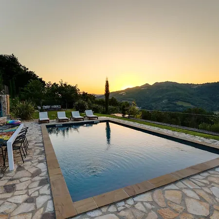 Destino Italy, Umbria Tuscany Boarder Villa Montone (Umbria)