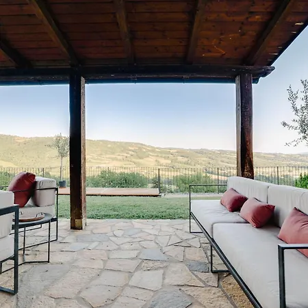 Destino Italy, Umbria Tuscany Boarder Montone (Umbria)