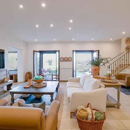 Destino Italy, Umbria Tuscany Boarder Villa Montone (Umbria)