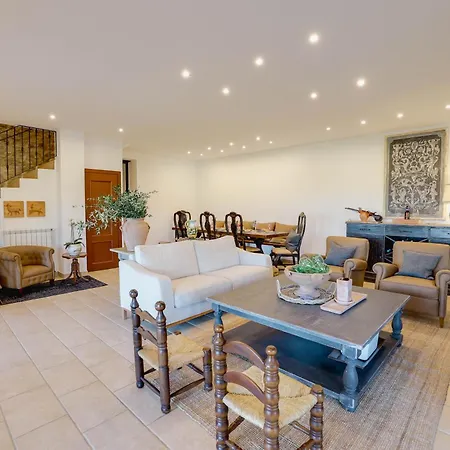 Destino Italy, Umbria Tuscany Boarder Montone (Umbria)